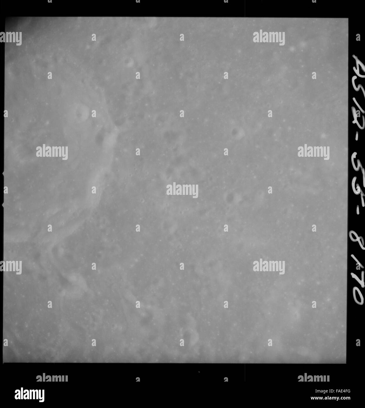 Diese Sammlung unbearbeiteter Bilder von Apollo 12 zeigt die zweite bemannte Mondlandung. Die Astronauten Charles Conrad, Alan Bean und Richard Gordon erforschten die Mondoberfläche und konzentrierten sich dabei auf den Ozean der Stürme und die Mondgeologie. Stockfoto