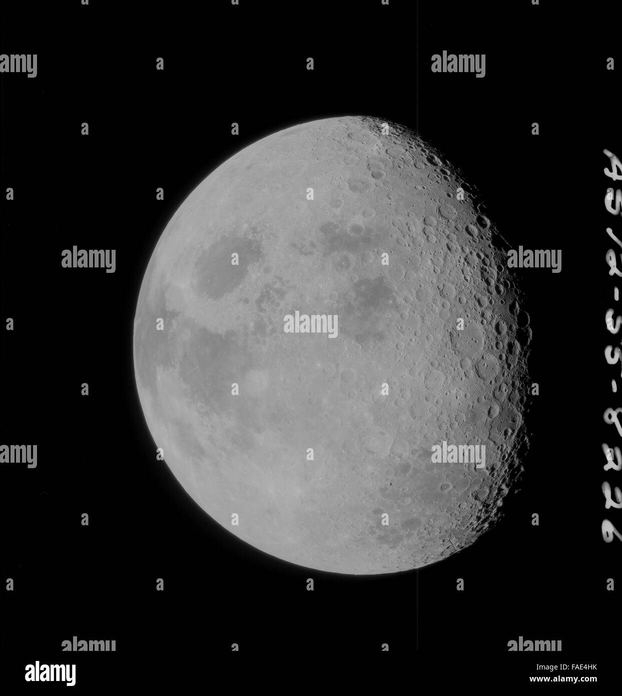 Apollo 12, 1969 gestartet, war die sechste bemannte Mission zum Mond. Die Astronauten Charles Conrad, Richard Gordon und Alan Bean unternahmen ausgedehnte Monderkundungen, darunter zwei Mondwanderungen in der Region Ocean of Storms. Dieses unberührte Fotoarchiv zeigt ihre historische Reise. Stockfoto