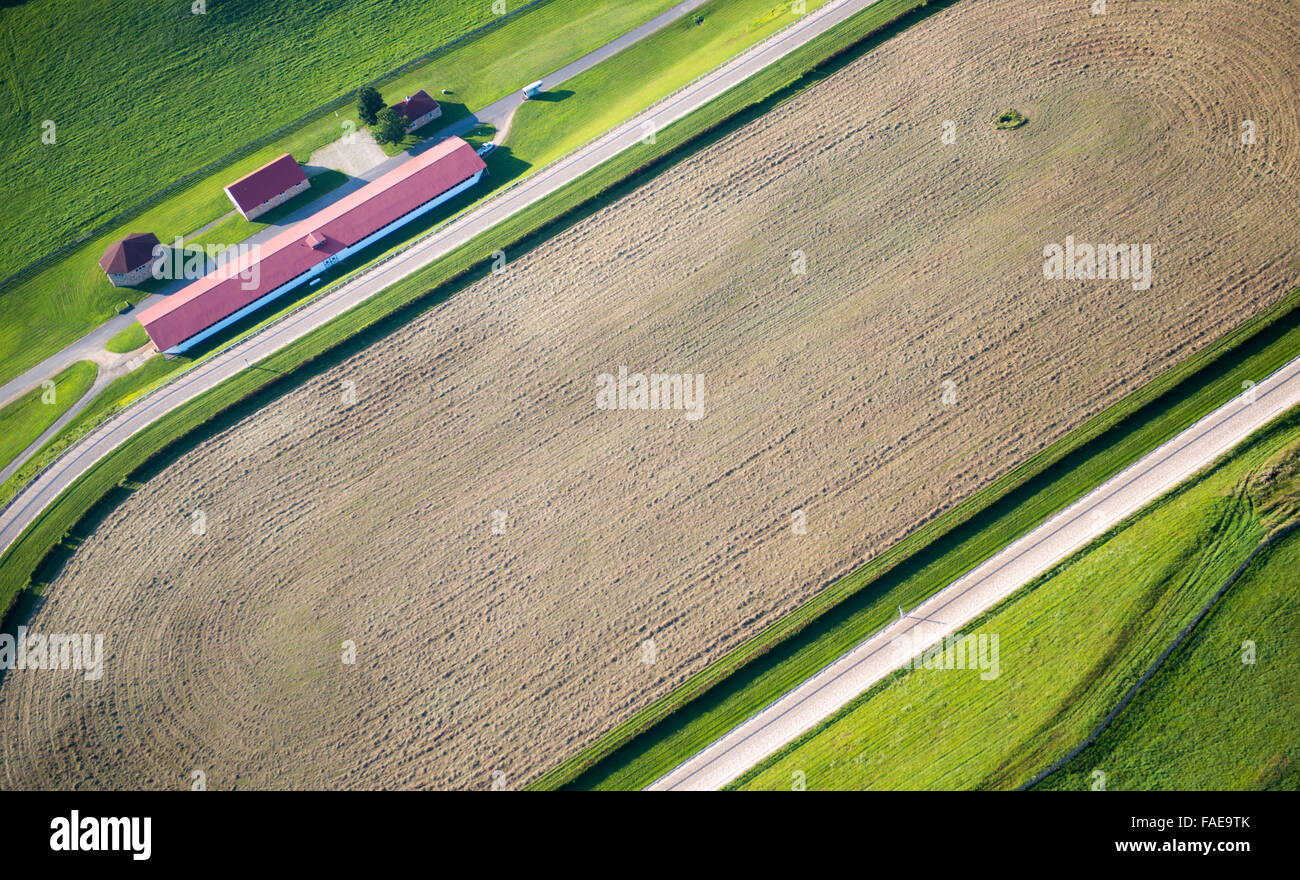 Luftaufnahme des eine wettbewerbsfähige Pferderennbahn Stockfoto