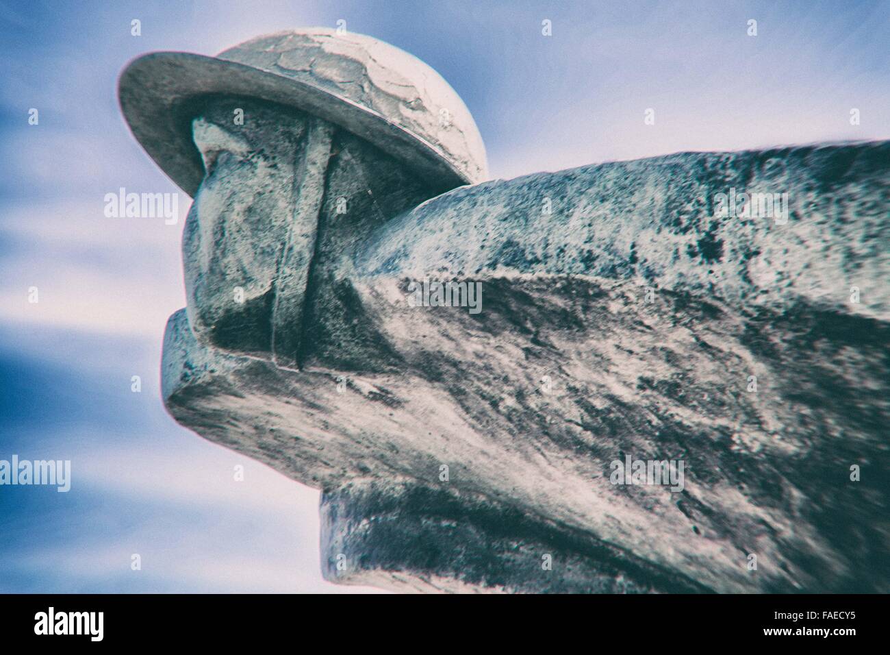 Soldat-Statue, kanadische Kriegerdenkmal, Courseullies-Sur-Mer Frankreich Juno Beach Caen. Stockfoto