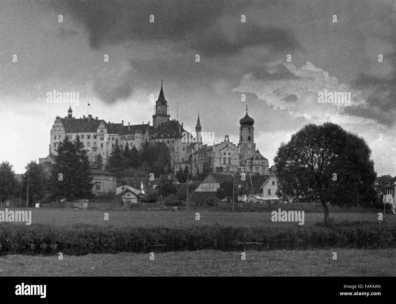 Blick Auf Schloss Sigmaringen, Deutschland 1930er Jahre. Blick auf Sigamringen Burg, Deutschland der 1930er Jahre. Stockfoto