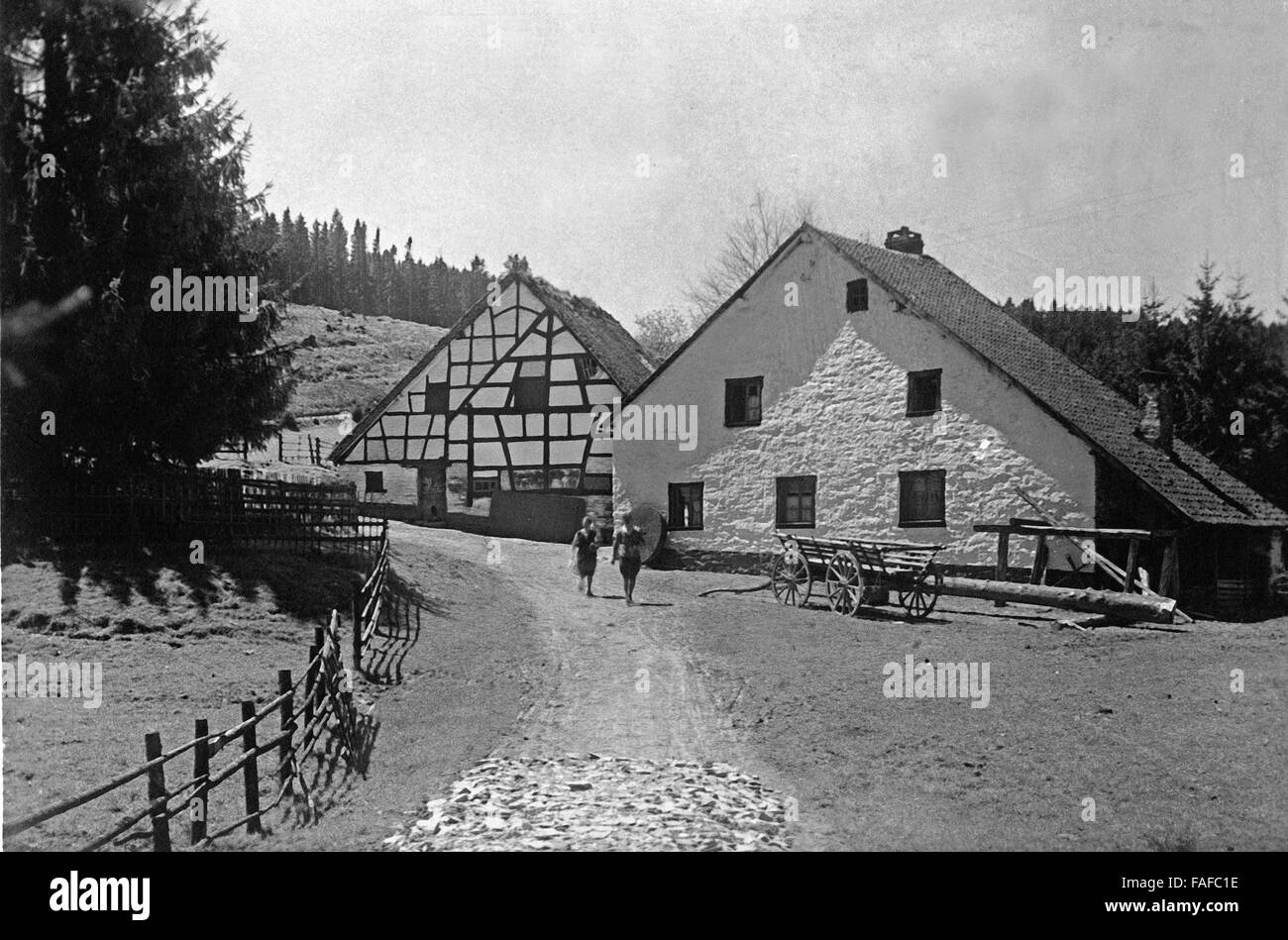 Wassermühle Im Bergischen Land, Deutschland 1920er Jahre. Wassermühle im Bergischen Land/Region, Deutschland der 1920er Jahre. Stockfoto