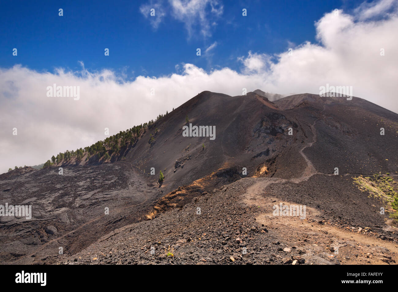 Vulkanische Landschaft entlang der Ruta de Los Volcanes auf La Palma