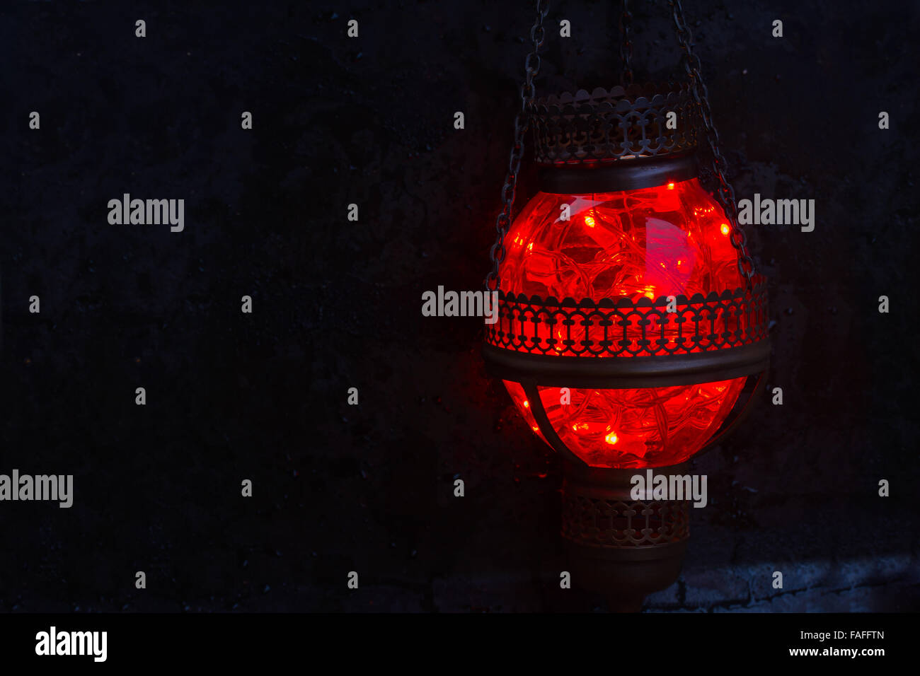 rote orientalische Lampe Stockfoto