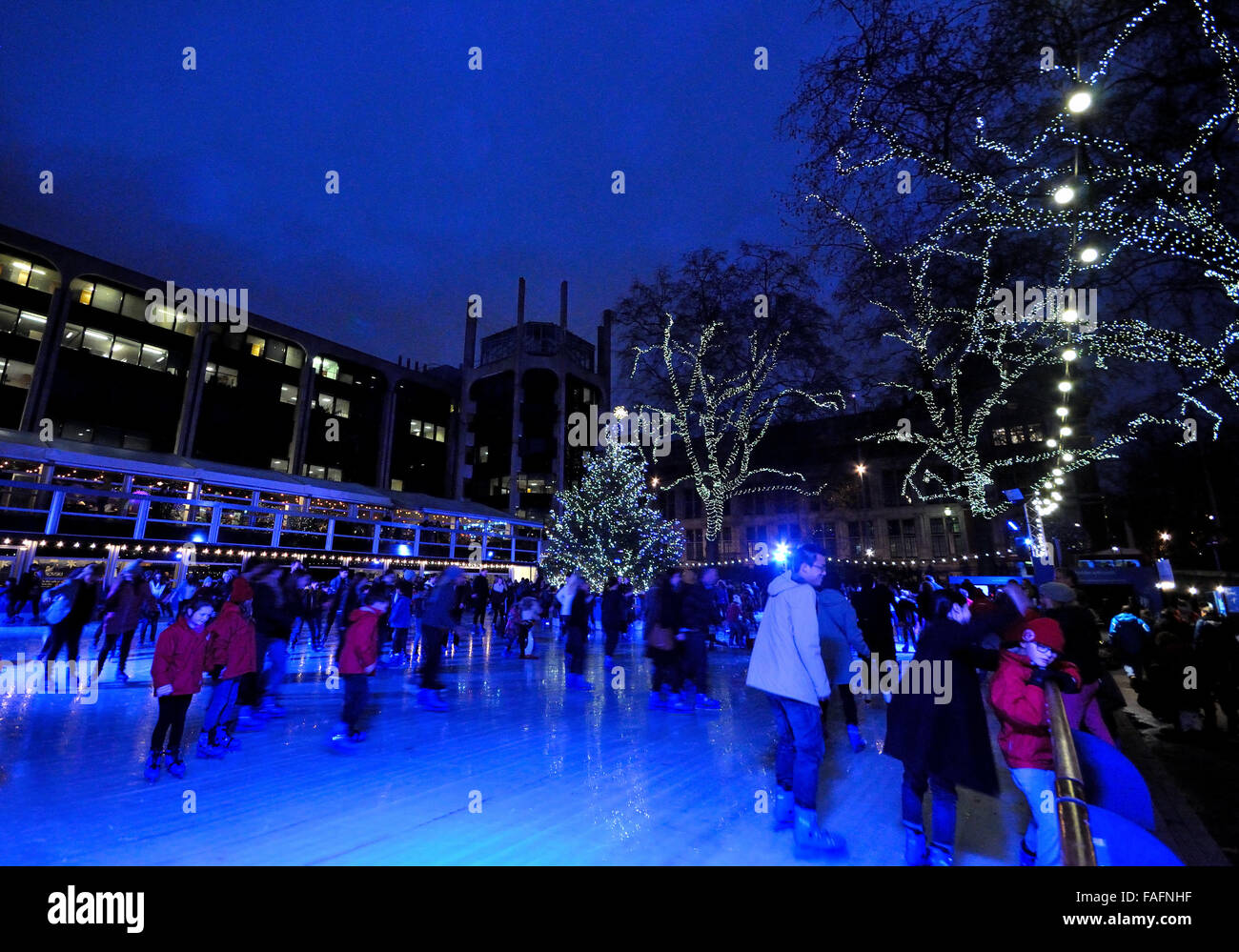 Eisbahn am Natural History Museum, London Stockfoto