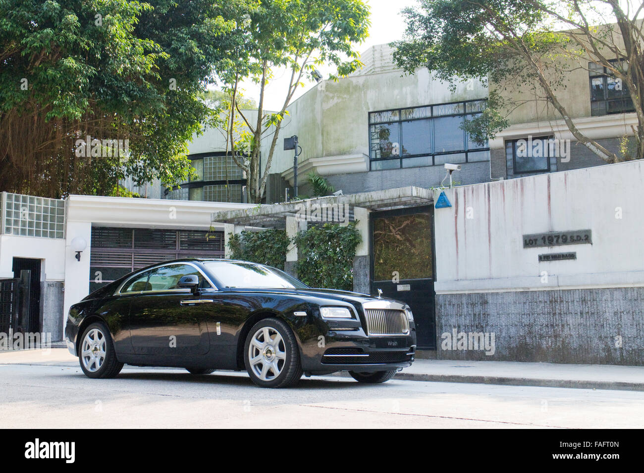 Hong Kong, China 27. Januar 2014: Rolls-Royce Wraith-Klasse Limousine 2014 Topmodel Probefahrt am 27. März 2014 in Hong Kong. Stockfoto