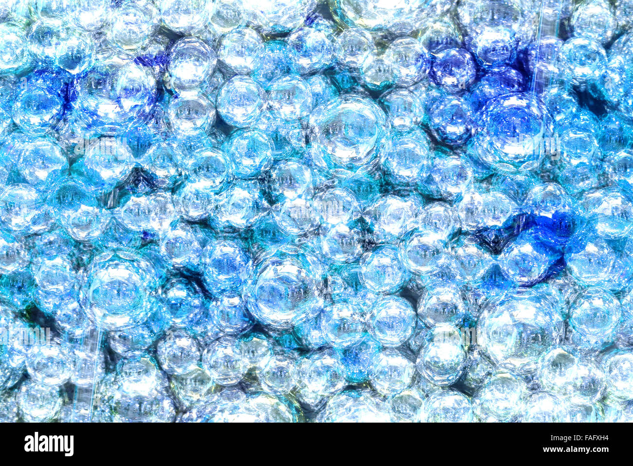 Abstrakte Aquarell Hintergrund mit transparenten blauen Kugeln Stockfoto