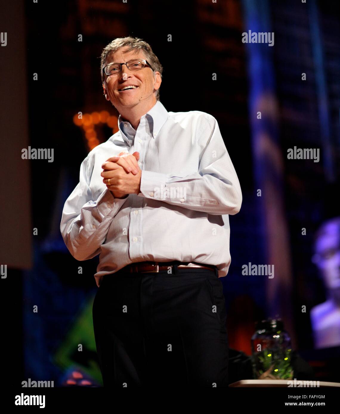 Microsoft-Gründer Bill Gates Rede auf der TED-Konferenz 12. Februar 2010 in Long Beach, Kalifornien. Stockfoto