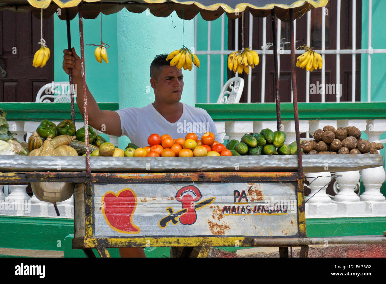 Kreditor an Straßenecke, Viñales, Provinz Pinar del Rio, Kuba zu produzieren Stockfoto