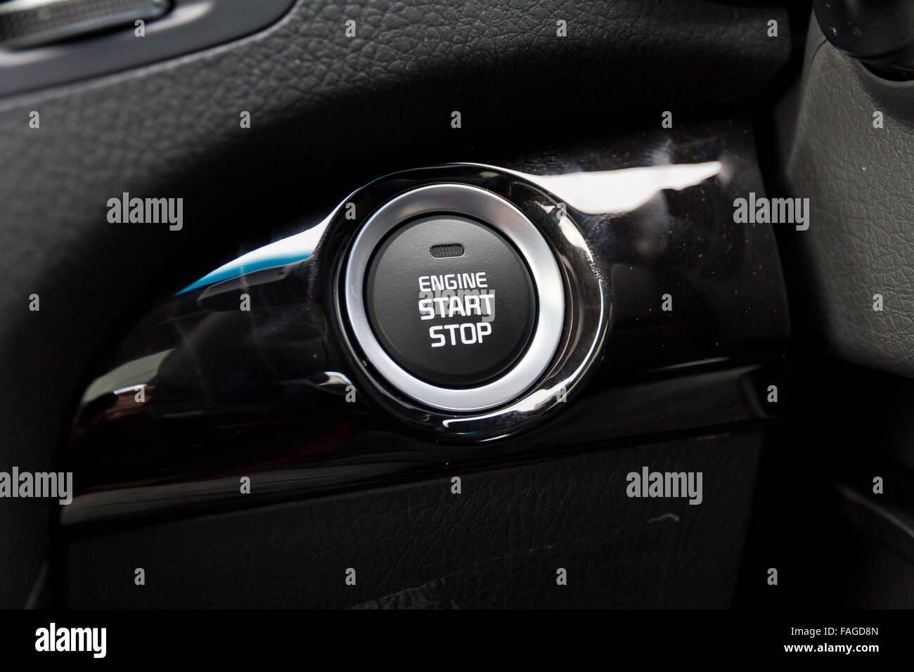 Einzelheiten über die Schaltfläche "Start" in einem Auto Stockfoto