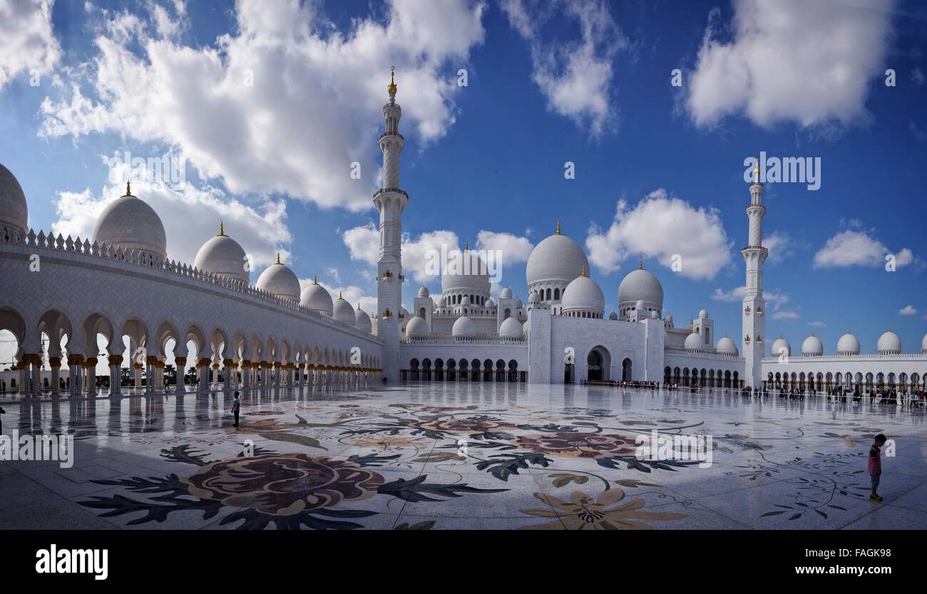 Vereinigte Arabische Emirate Scheich-Zayid-Moschee ich Abu Dhabi, der Hauptstadt der Vereinigten Arabischen Emirate. Stockfoto