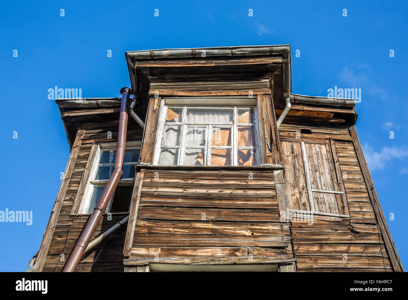 Altes Holzhaus in Kadirga Stadtteil von Istanbul, Türkei. Stockfoto