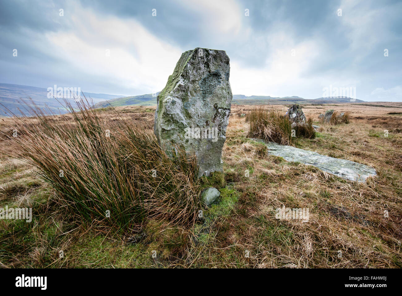 Spricht Maen Stein Zeile auf Moorland oberhalb Glyntawe in Swansea Tal Brecon Beacons South Wales Großbritannien Stockfoto