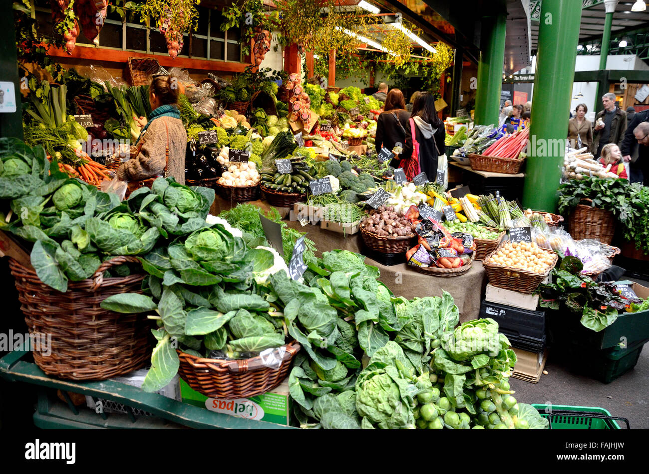London, England, Vereinigtes Königreich. Bezirk, Southwark, Gemüse Marktstand Stockfoto
