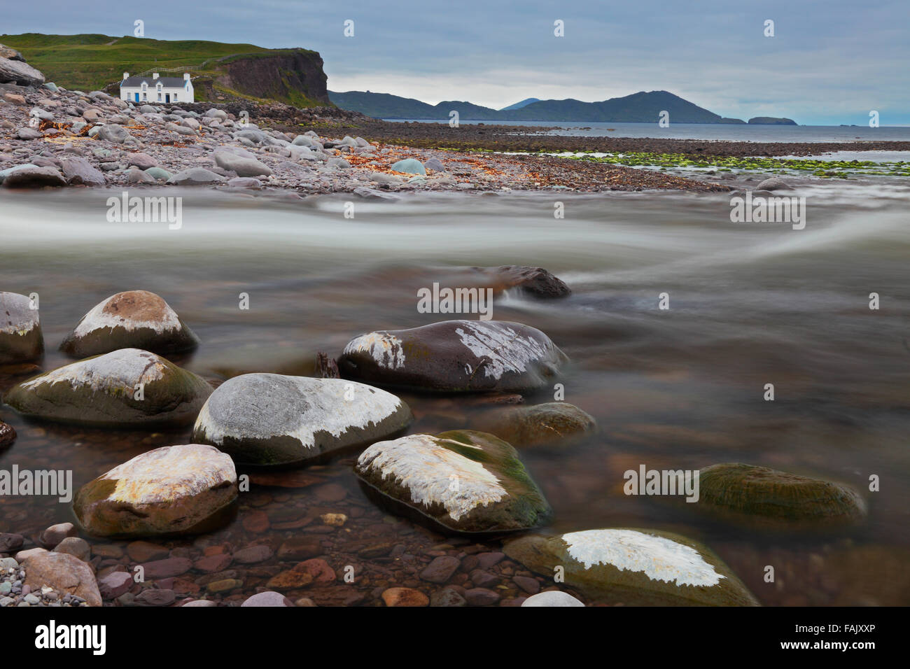 Ferienhaus am Strand von Waterville, Iveragh-Halbinsel, County Kerry, Irland Stockfoto
