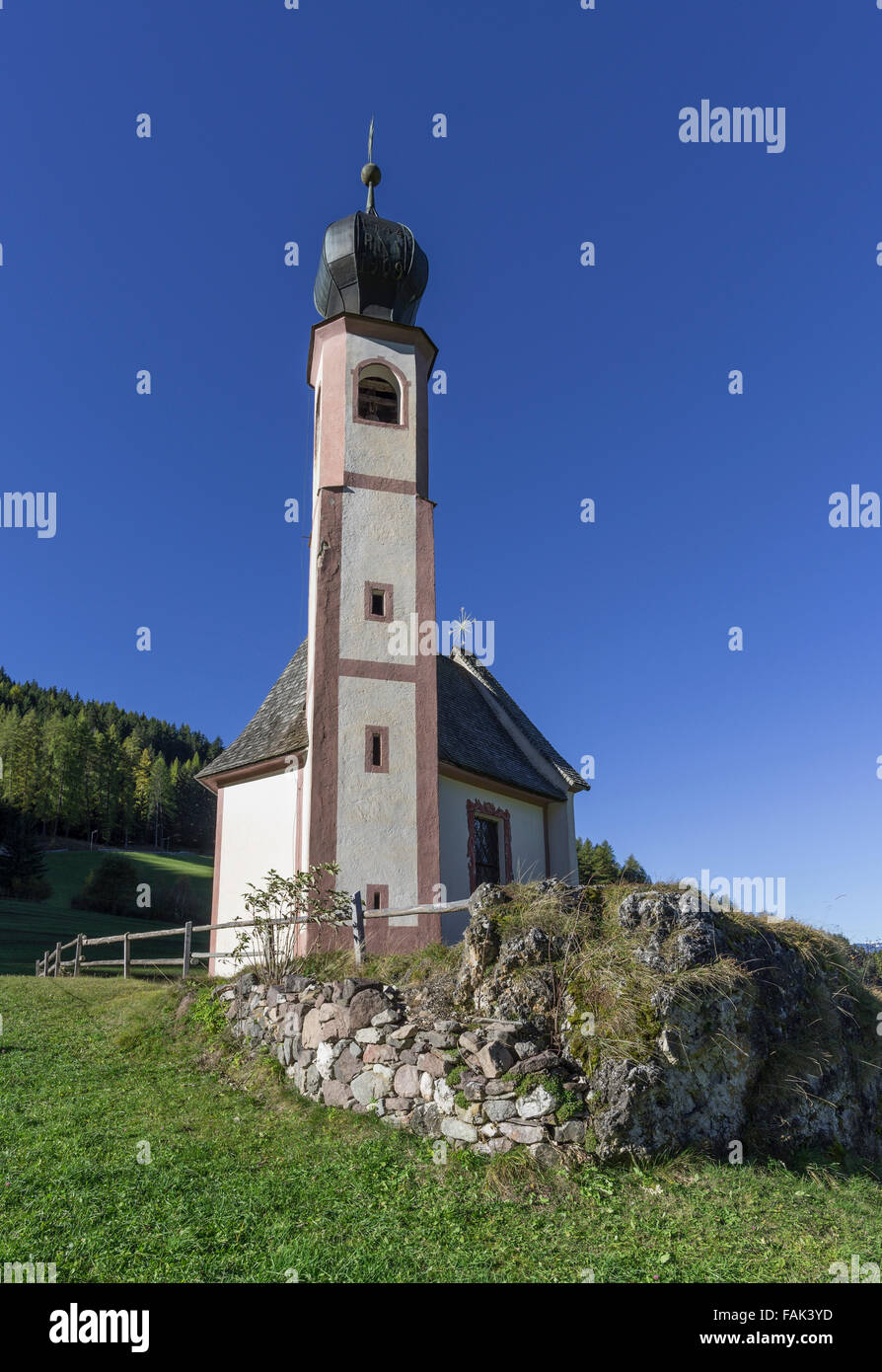 Kapelle des Hl. Johannes, Villnöß, Provinz Südtirol, Italien Stockfoto