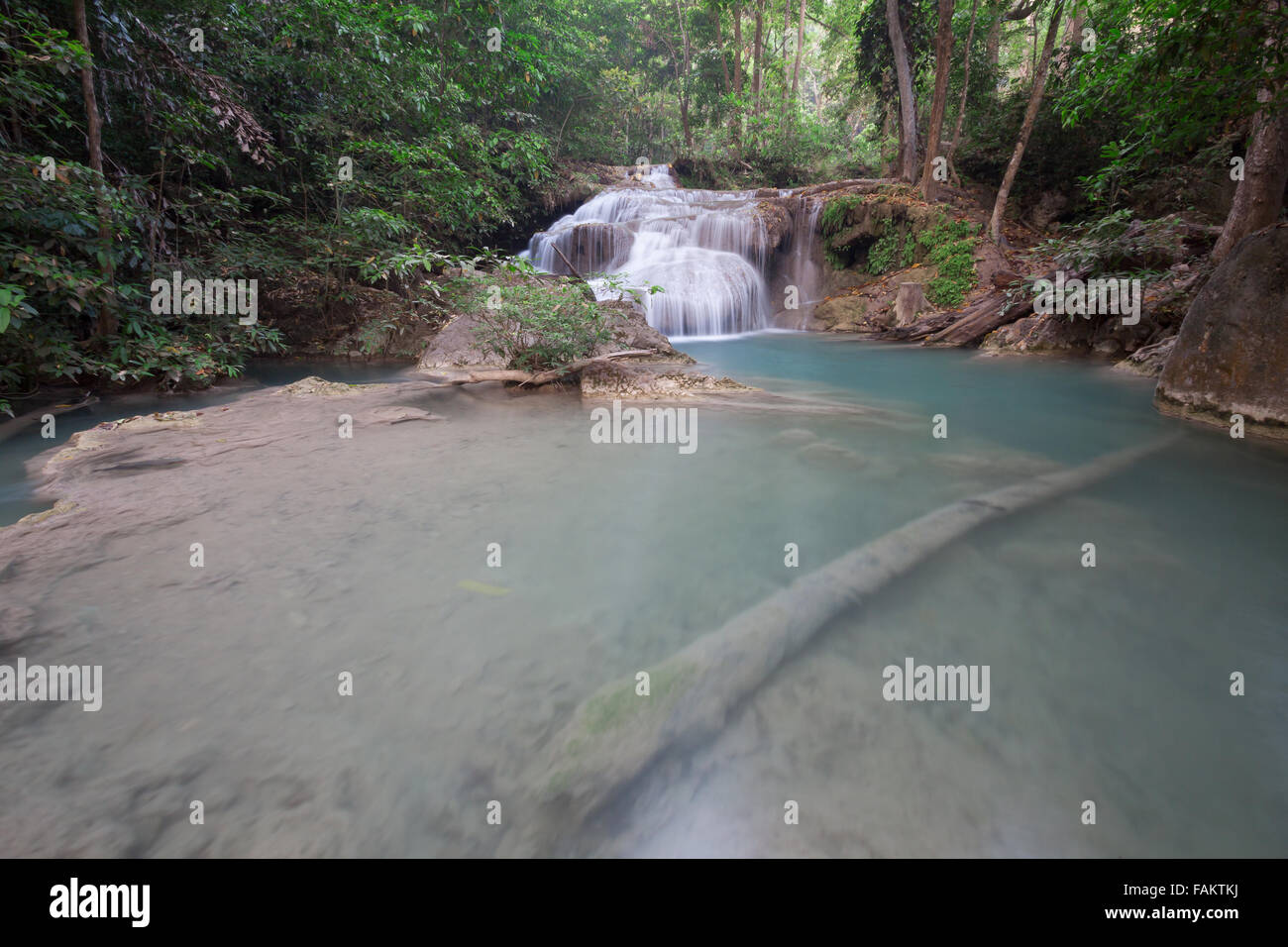 Erawan Wasserfall, Erawan Nationalpark in Kanchanaburi, Thailand Stockfoto