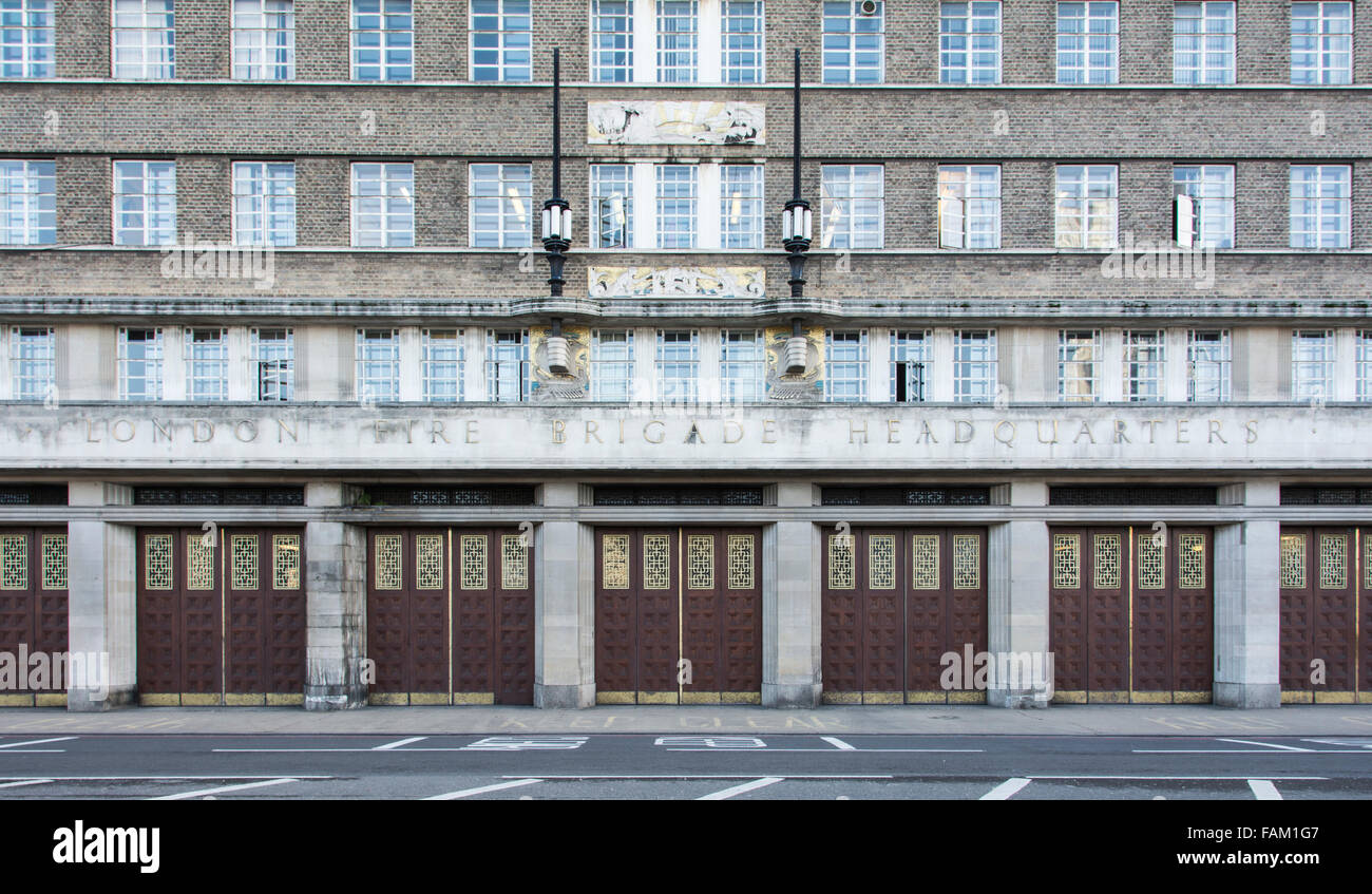 Das ehemalige Hauptquartier der Londoner Feuerwehr, Albert Embankment, Lambeth, London, England, GROSSBRITANNIEN Stockfoto