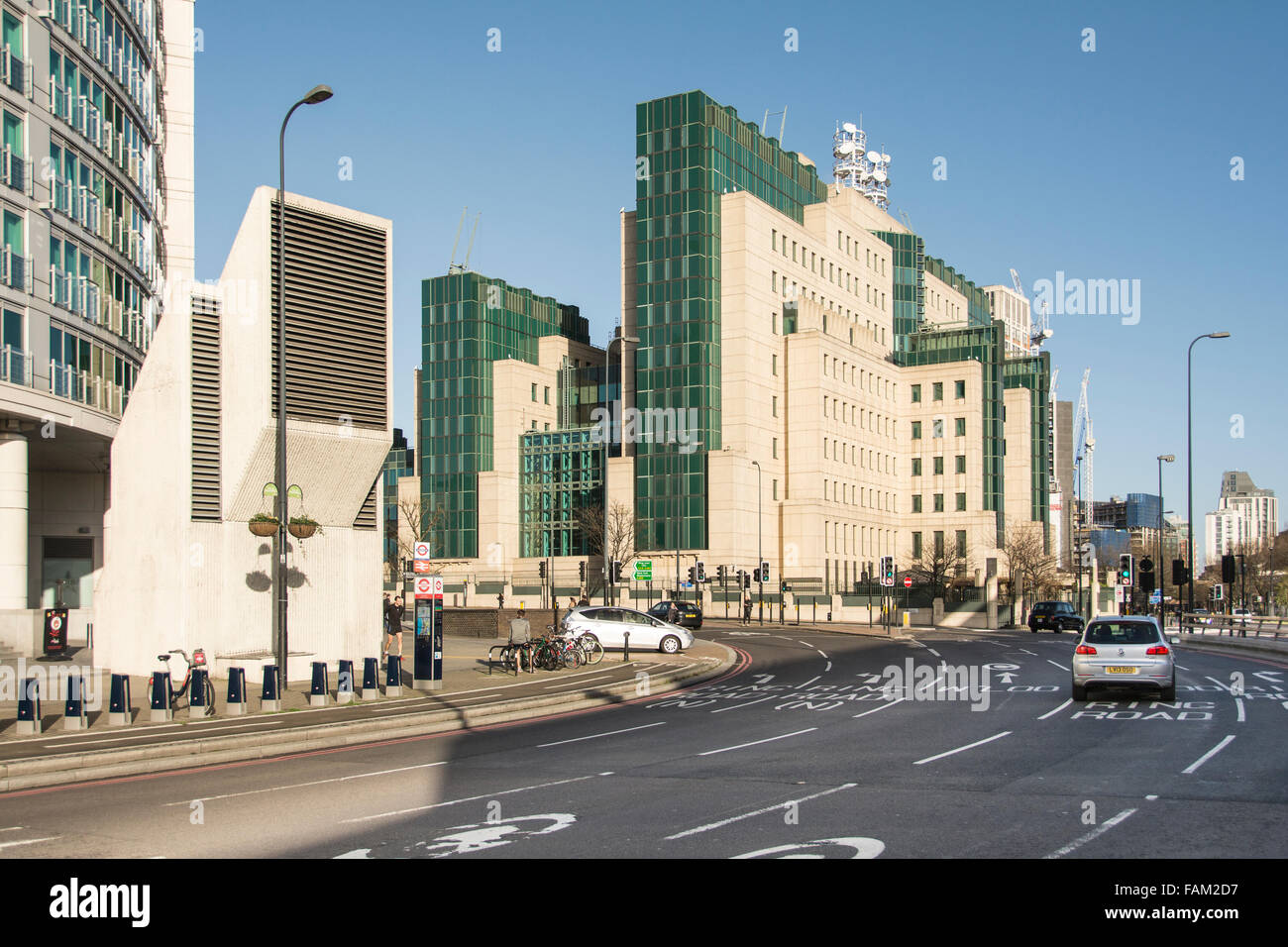 Mi6 HQ Gebäude an der Vauxhall Cross, London, UK Stockfoto