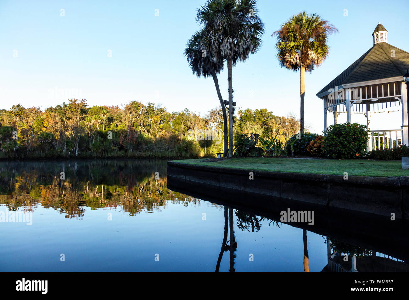 Florida Crystal River Wasser, Kings Bay Wasserkanal, Pavillon, Manatee Heiligtum, Besucher reisen Reise Tour Tourismus Wahrzeichen Kultur c Stockfoto