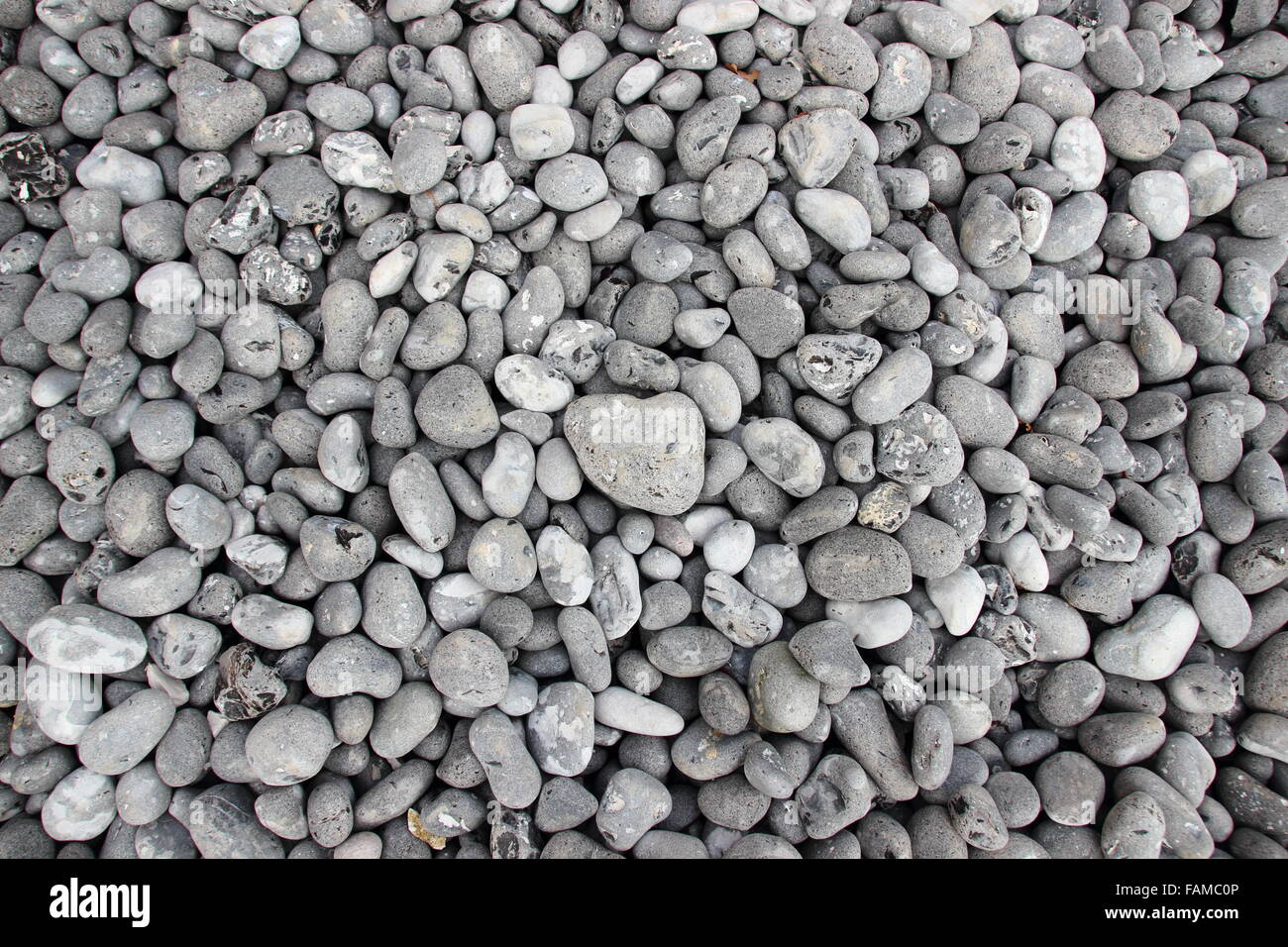 Grauen Schutt Strand PebbleStones in Vogelperspektive Stockfoto