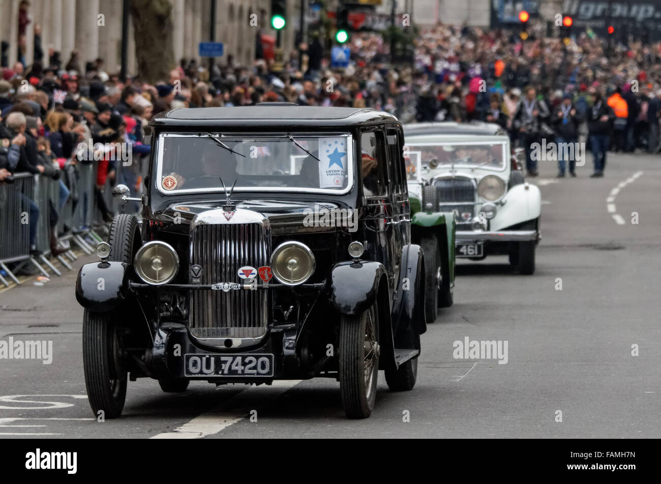 Historische Fahrzeuge am Tag Parade der Londoner Neues Jahr, London England United Kingdom UK Stockfoto