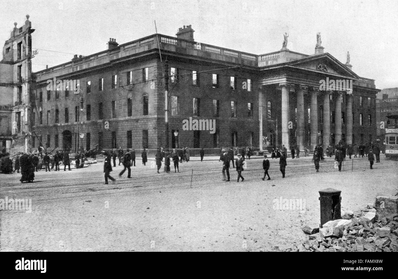 Ostern steigen, die Ruinen des Gruppenrichtlinienobjekts, Hauptsitz der Republikaner in Sackville Street nach Beschuss durch die britische Armee zerstörte das Innere des Gebäudes Stockfoto