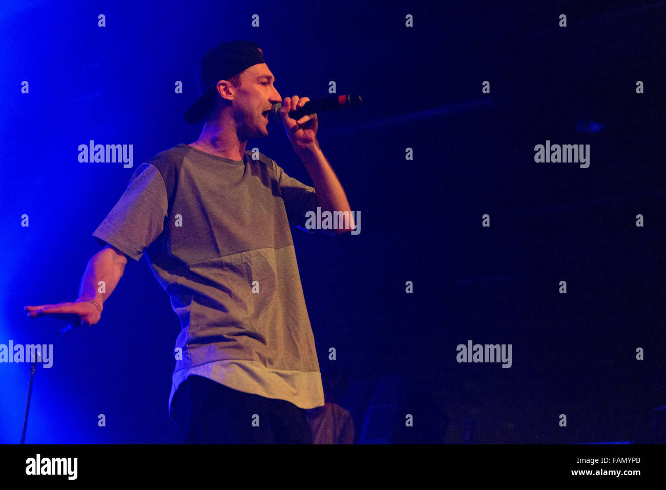 Rosemont, Illinois, USA. 30. Dezember 2015. Chicago Rapper PROBCAUSE während der Reaktion New Years Eve Show im Donald E. Stephens Convention Center in Rosemont, Illinois tritt © Daniel DeSlover/ZUMA Draht/Alamy Live News Stockfoto