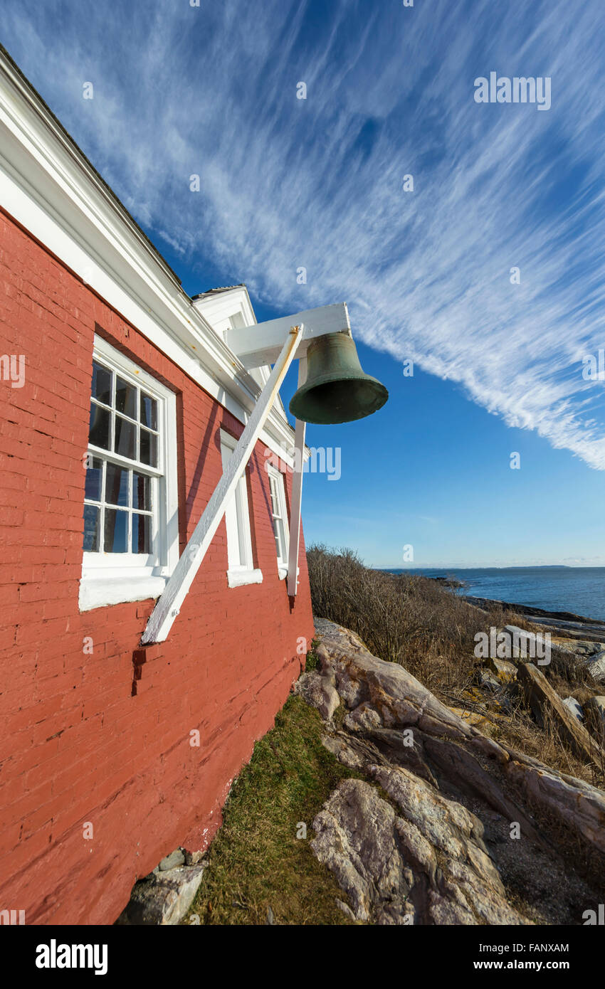 Ein Blick auf die Nebel Glockenhaus am Pemaquid Point in Bristol, Maine, USA. Stockfoto