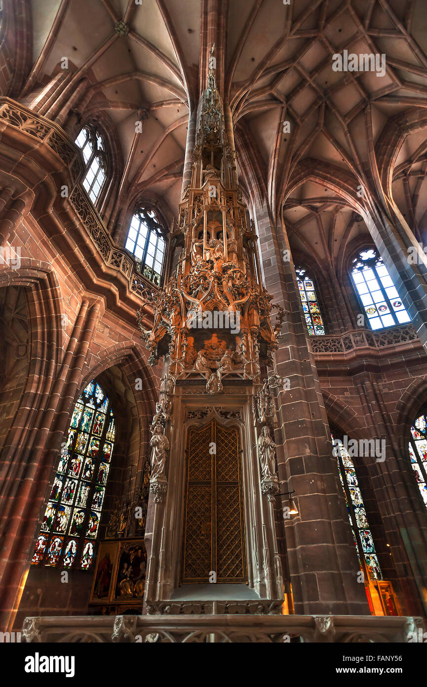 Tabernakel, Kirche von St. Lorenz, Nürnberg, Franken, Bayern, Mitteldeutschland Stockfoto