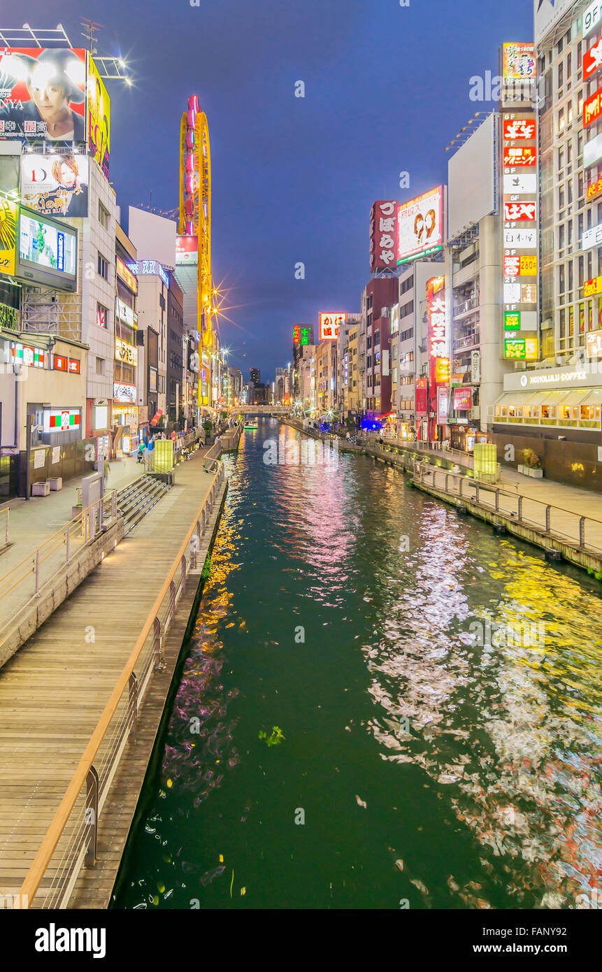 Beleuchteten Werbetafeln, Dotonbori Kanal, Dotonbori District, Osaka, Japan Stockfoto