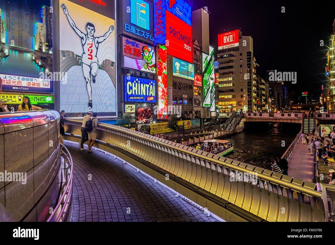Beleuchteten Werbetafeln, Dotonbori Kanal, Dotonbori District, Osaka, Japan Stockfoto