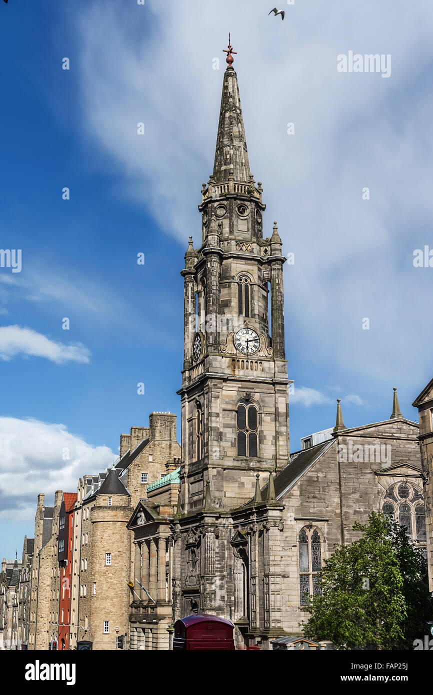 Die Tron Kirk ist eine ehemalige wichtigsten Pfarrkirche in Edinburgh, Schottland. Es ist eine bekannte Sehenswürdigkeit auf der Royal Mile. Es war Stockfoto