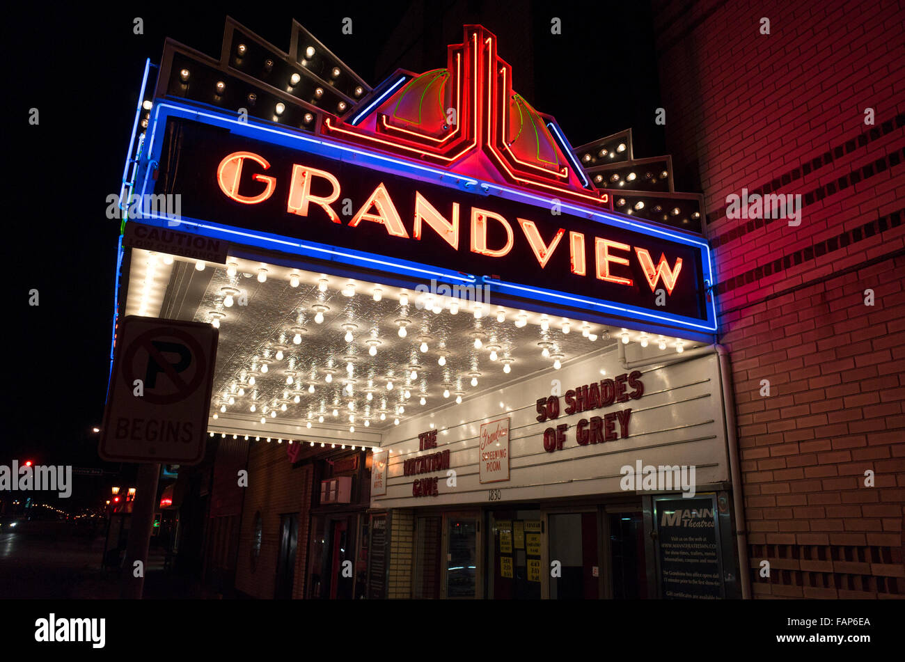 Grandview historische Theater Festzelt mit dem Risqué Film 50 Shades of Grey innen zu spielen. St Paul Minnesota MN USA Stockfoto