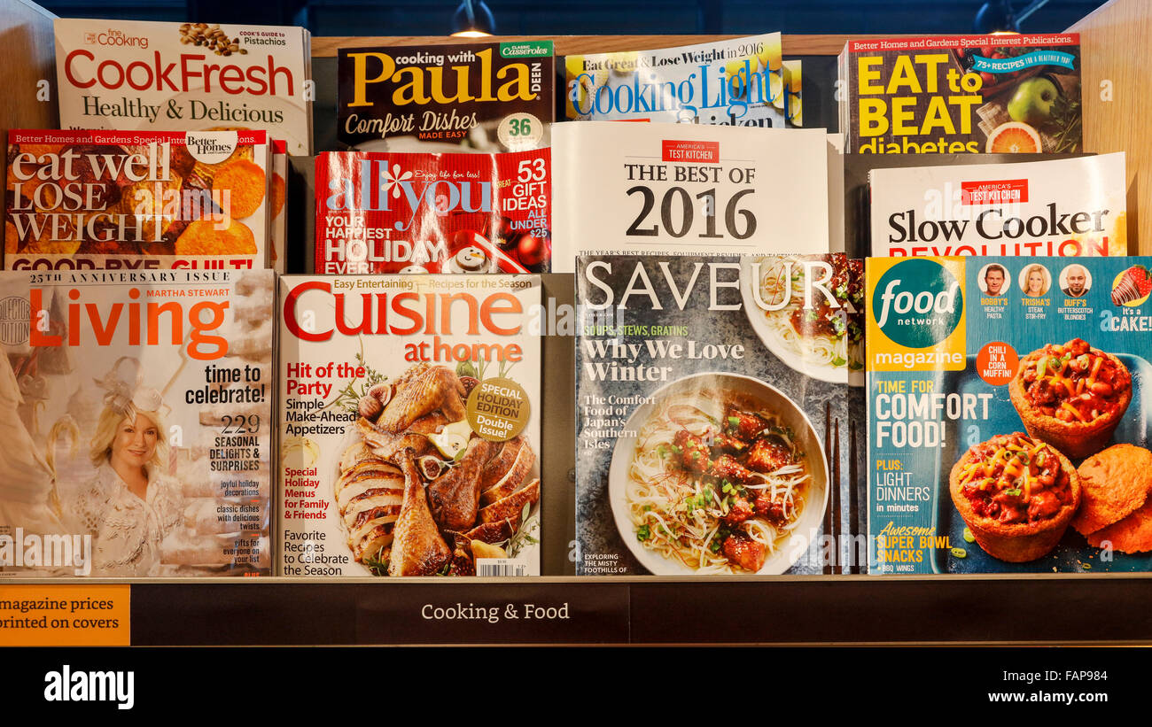 Koch Zeitschriften, Amazon Bücher Ziegel und Mörtel speichern, University Village, Seattle, Washington State, USA Stockfoto