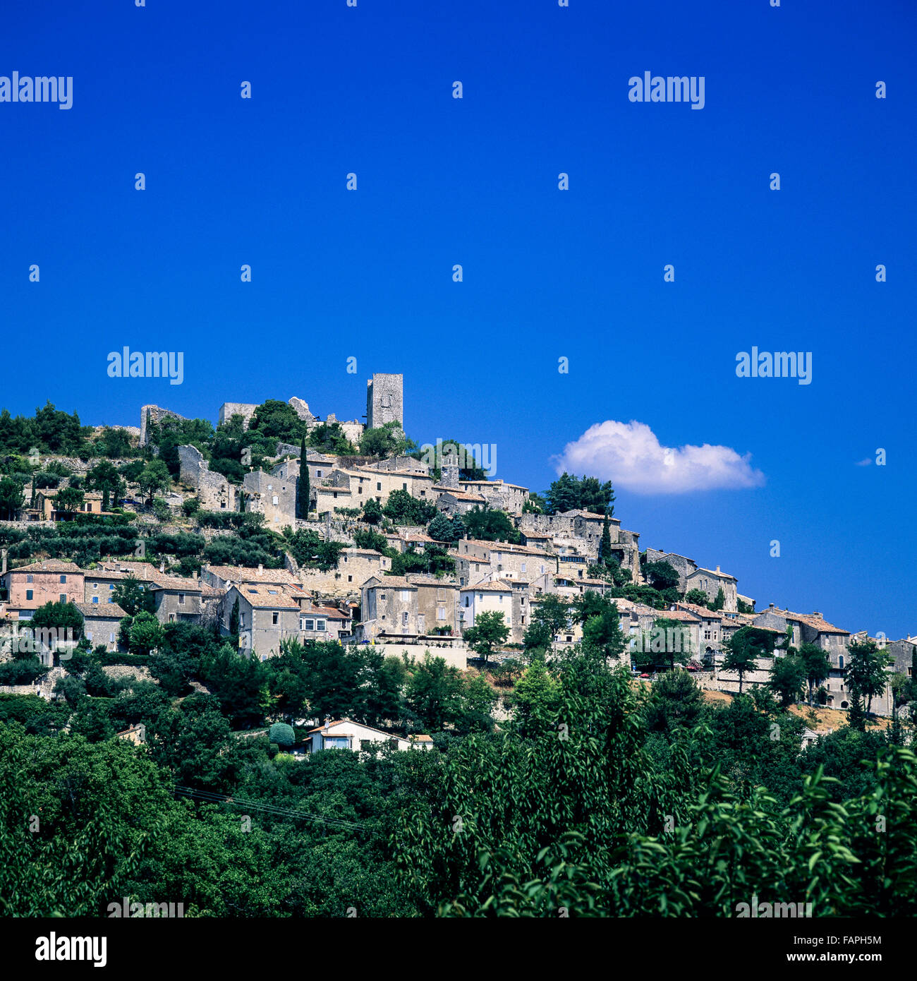 Montbrun-les-Bains Bergdorf, Drôme, Provence, Frankreich, Europa Stockfoto