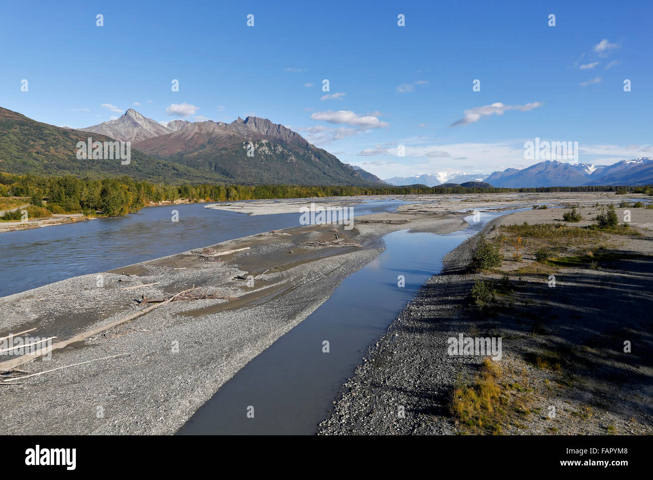 Matanuska River, alte Glenn Highway Nr. 1 Richtung Süden in Richtung Anchorage. Stockfoto