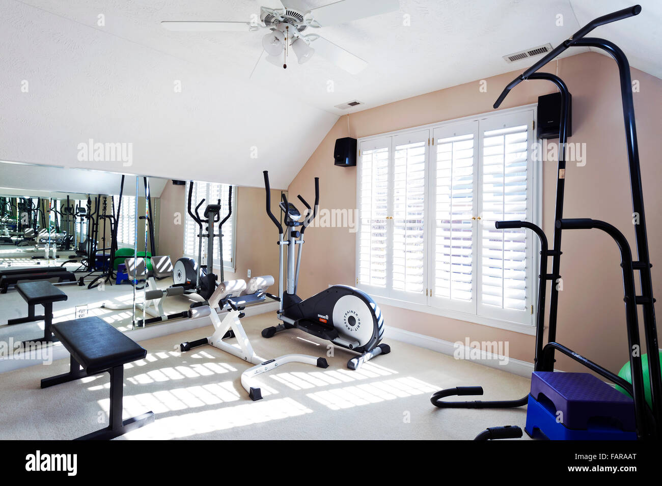 Innenansicht der Trainingssaal / home Gym Stockfoto