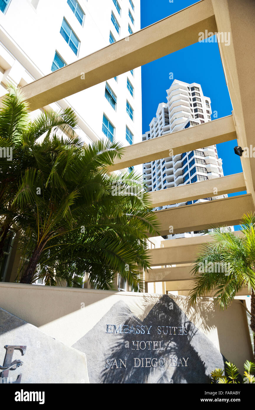 Einen künstlerischen Blick auf das Embassy Suites Hotel in der Innenstadt von San Diego, Kalifornien Stockfoto