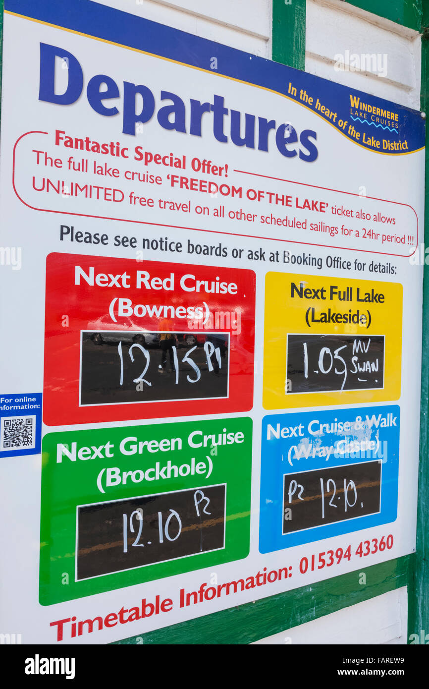 England, Cumbria, Lake, Lake District, Windermere, Ambleside Cruise Fahrplan Board Stockfoto