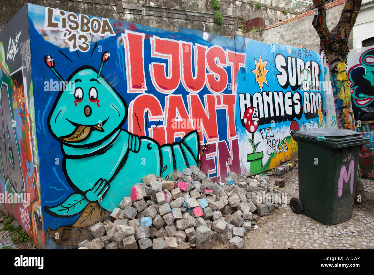 Street-Art, Wandmalerei, Graffiti in Lissabon, Portugal Stockfoto