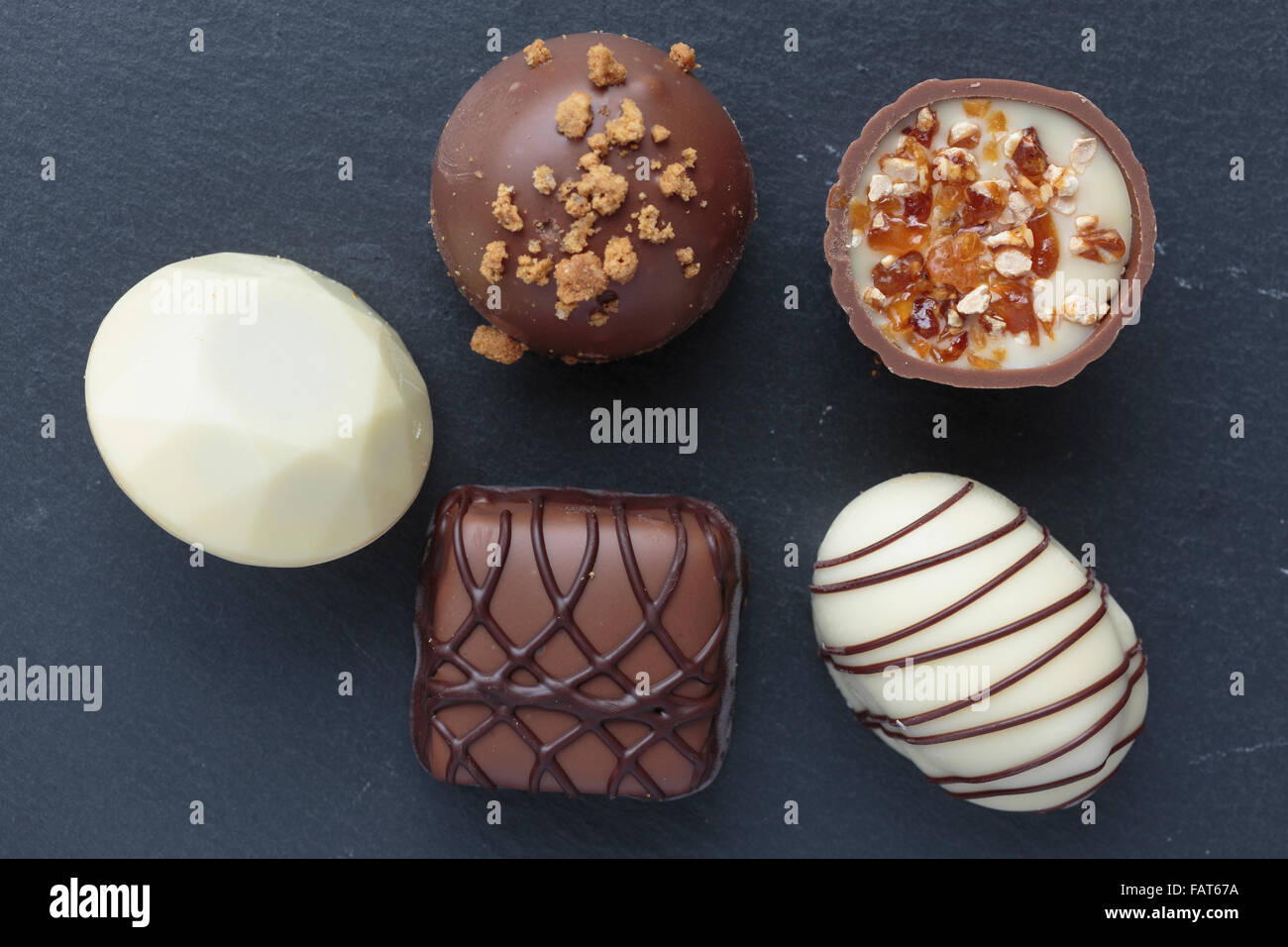 Eine Auswahl von feinen Schokoladen Bon Bons. Stockfoto