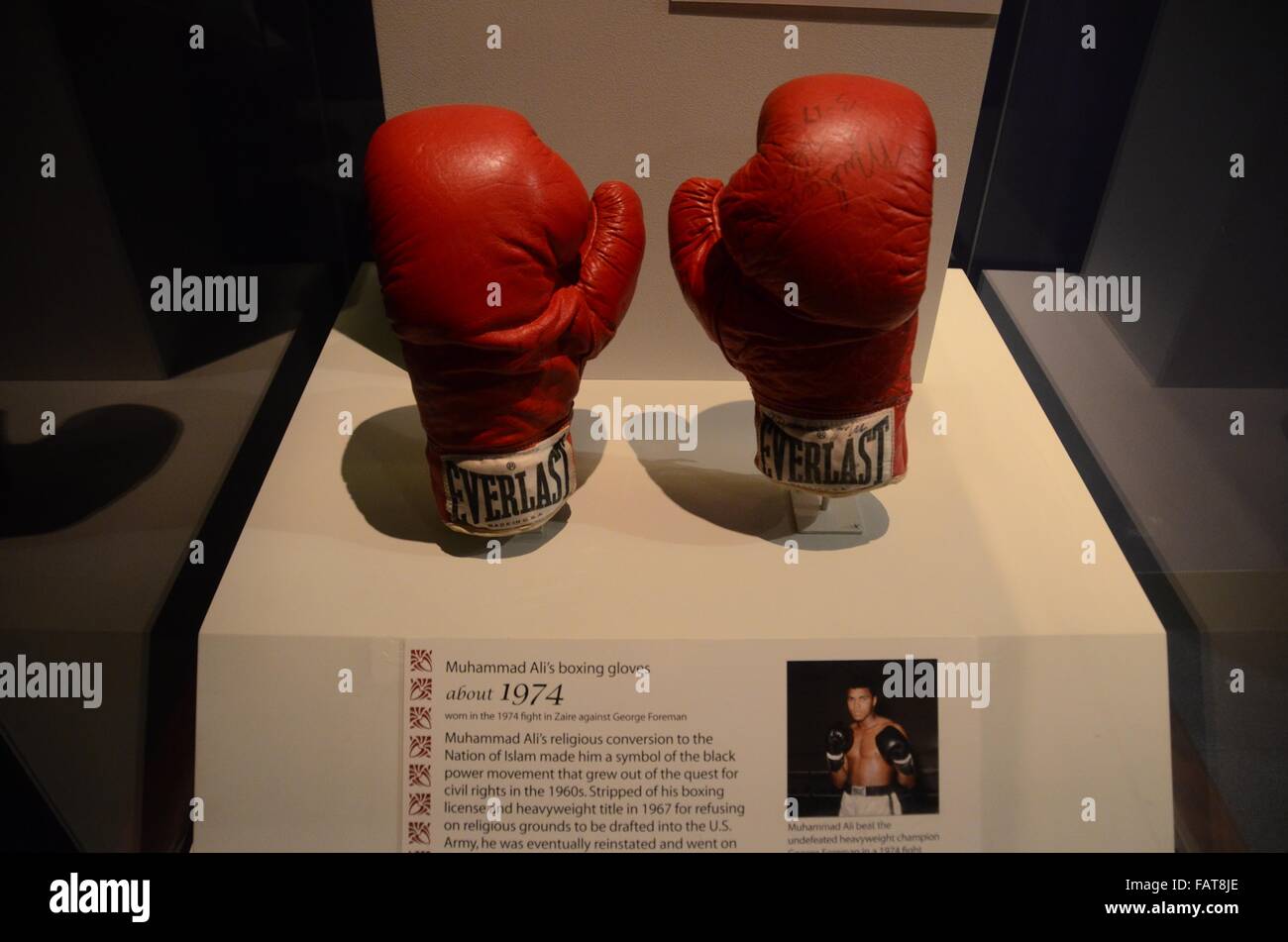 National Museum of American History Muhammed, Ali Handschuhe im Dschungel 1974 rumble Stockfoto