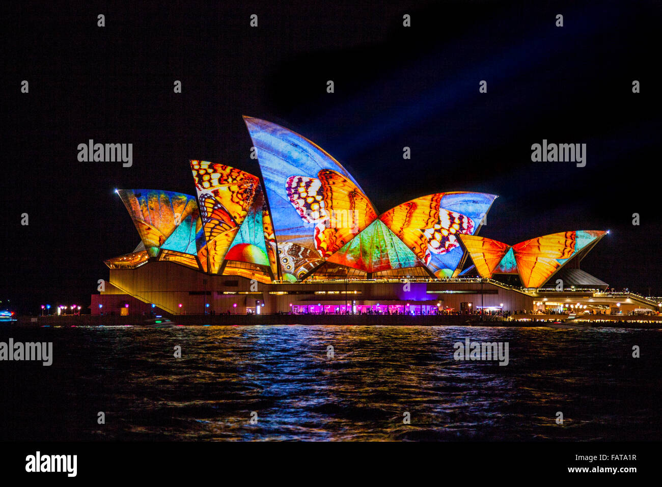 Beleuchtung der Segel des Sydney Opera House während Vivid 2014 durch die Projektion Kunst team 59 Produktionen Stockfoto