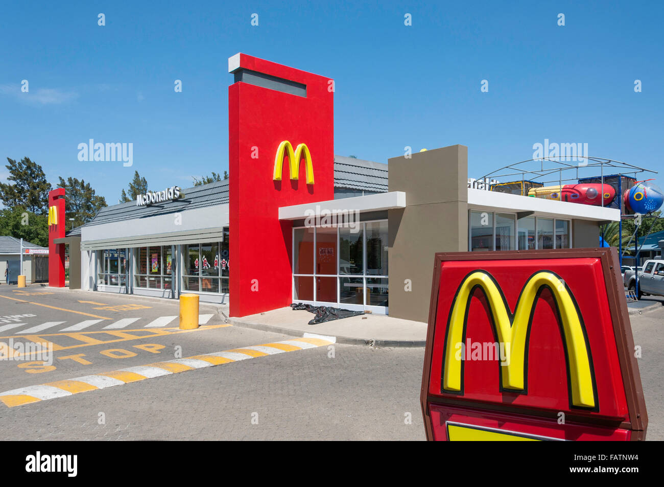 McDonald's Restaurant, Federn, Ekurhuleni Metropolitan Municipality, Provinz Gauteng, Südafrika Stockfoto