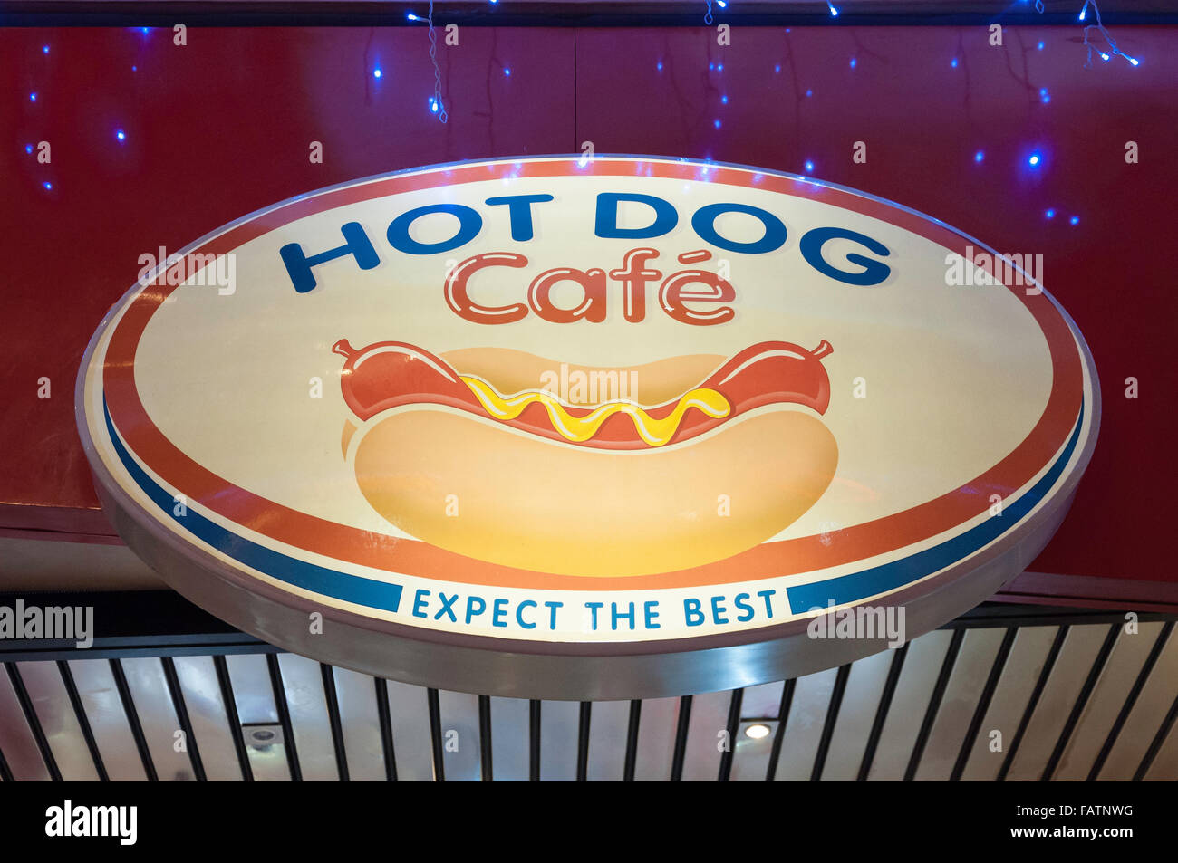 Hot Dog Cafe melden Sie sich an der Kaiser-Palast-Hotel, Kempton Park, Ekurhuleni, Provinz Gauteng, Südafrika Stockfoto
