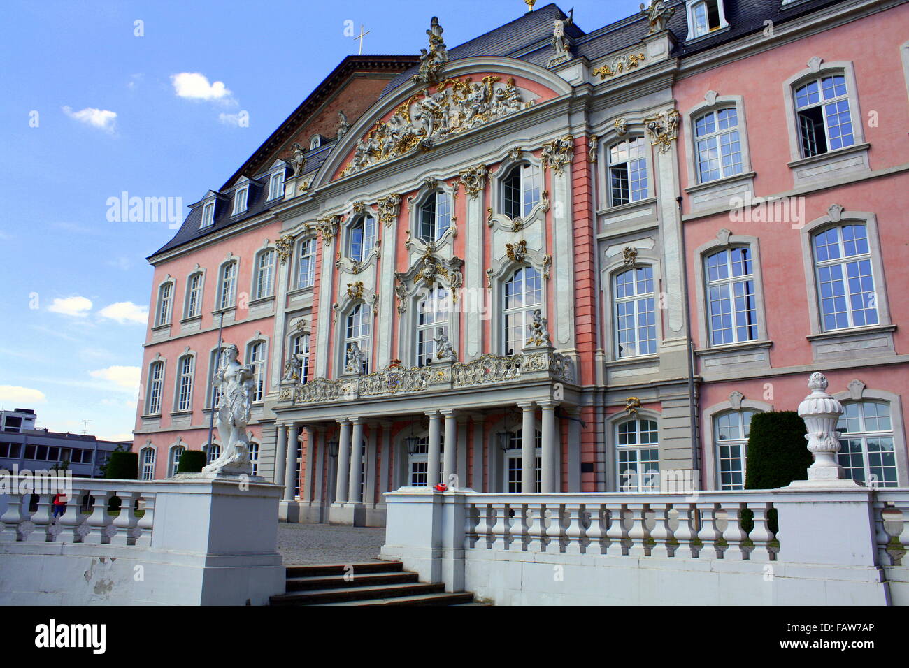 Trier.June-01-2011. Palast des Kurfürsten in Trier. Deutschland Stockfoto
