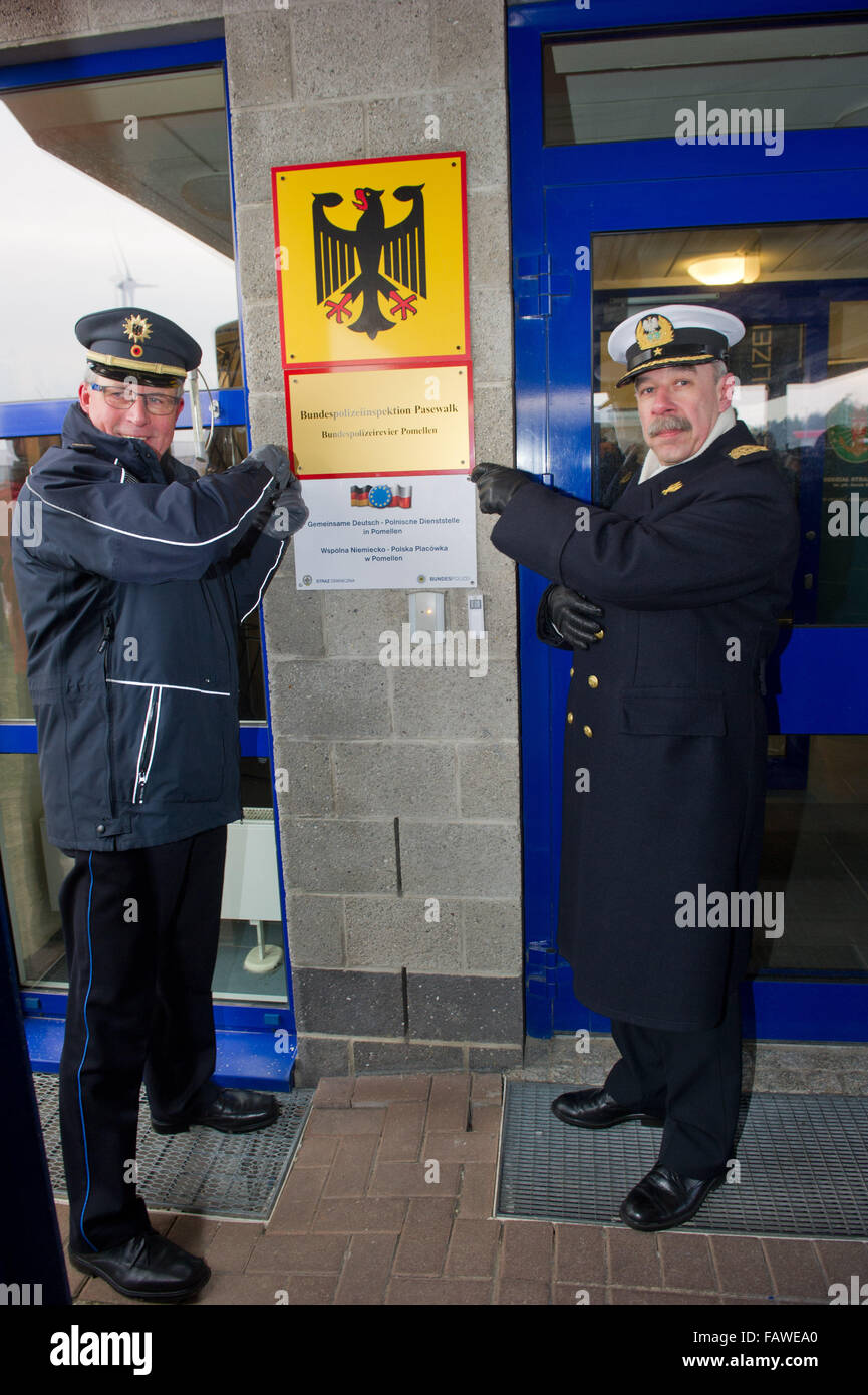 nrwaktuell.tv Polizei sucht nach Säugling in der Nähe eines Krankenhauses in Essen
