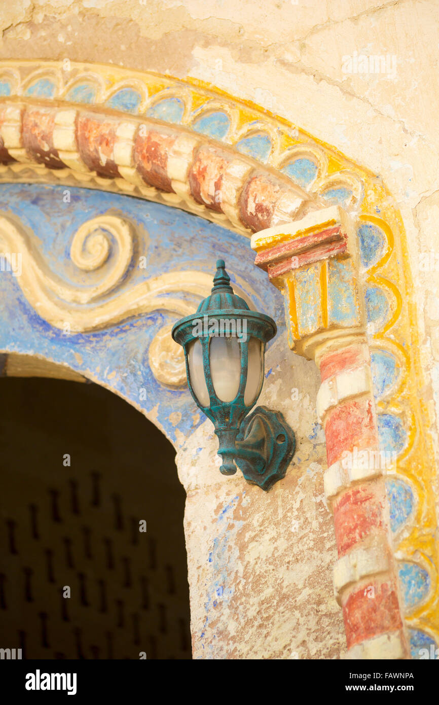 Farbenfrohe Fresko auf alten griechischen Haus in der griechischen Stadt von Sinasos (Mustafapasa), in der Nähe von Cappadocia; Nebenhöhlen, Urgup, Türkei Stockfoto
