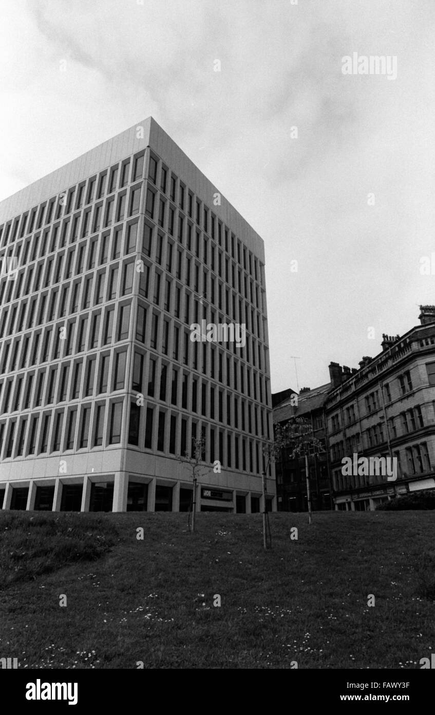 Bradford, abgerissen, West Yorkshire, provinziellen Gebäudes 1982 jetzt. Stockfoto